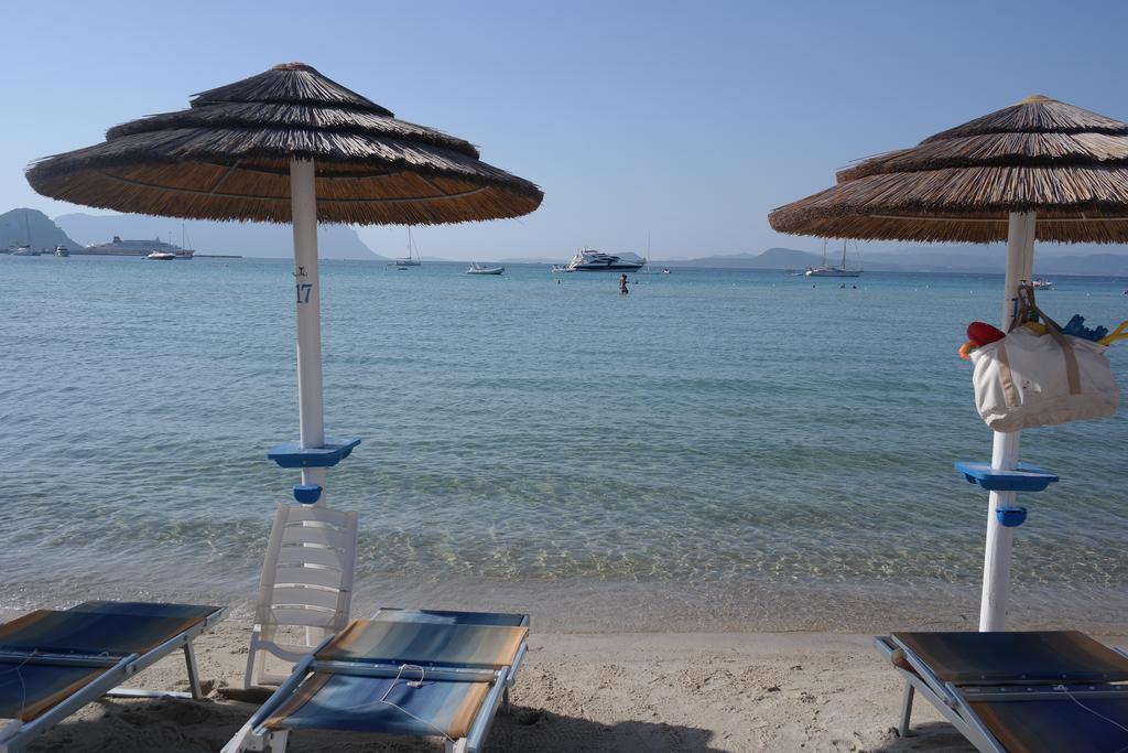 Sardinia Blu Residence Golfo Aranci Exteriör bild
