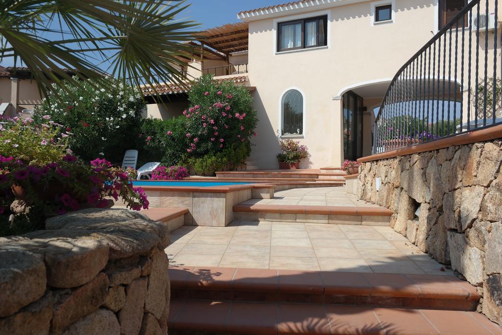 Sardinia Blu Residence Golfo Aranci Exteriör bild