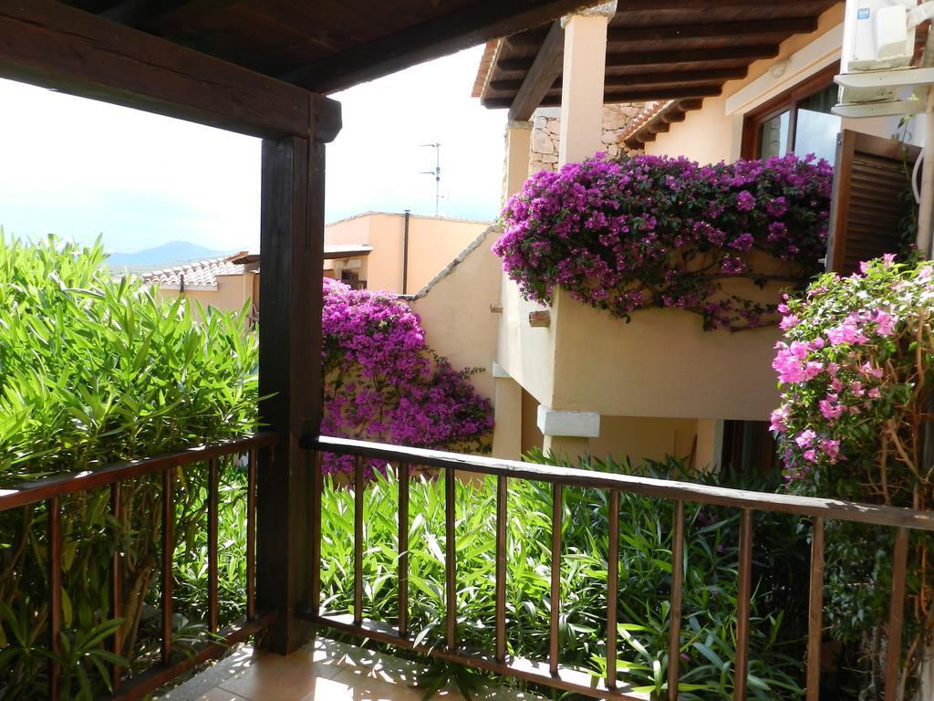 Sardinia Blu Residence Golfo Aranci Exteriör bild