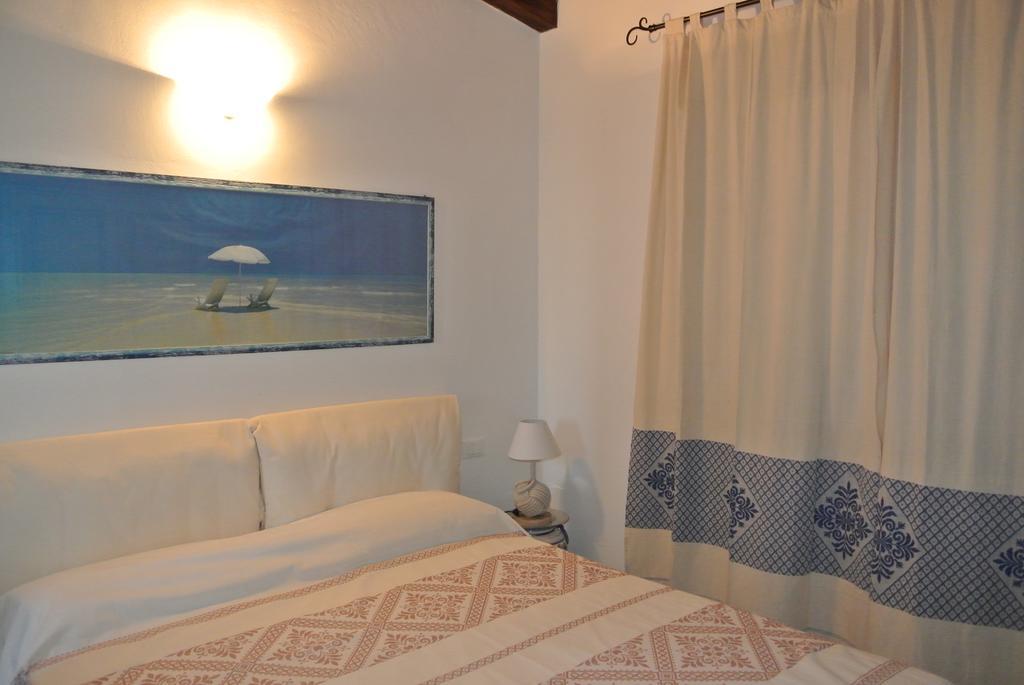 Sardinia Blu Residence Golfo Aranci Exteriör bild
