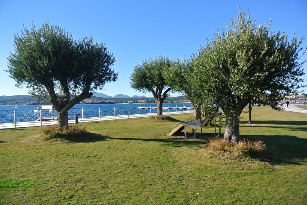 Sardinia Blu Residence Golfo Aranci Exteriör bild