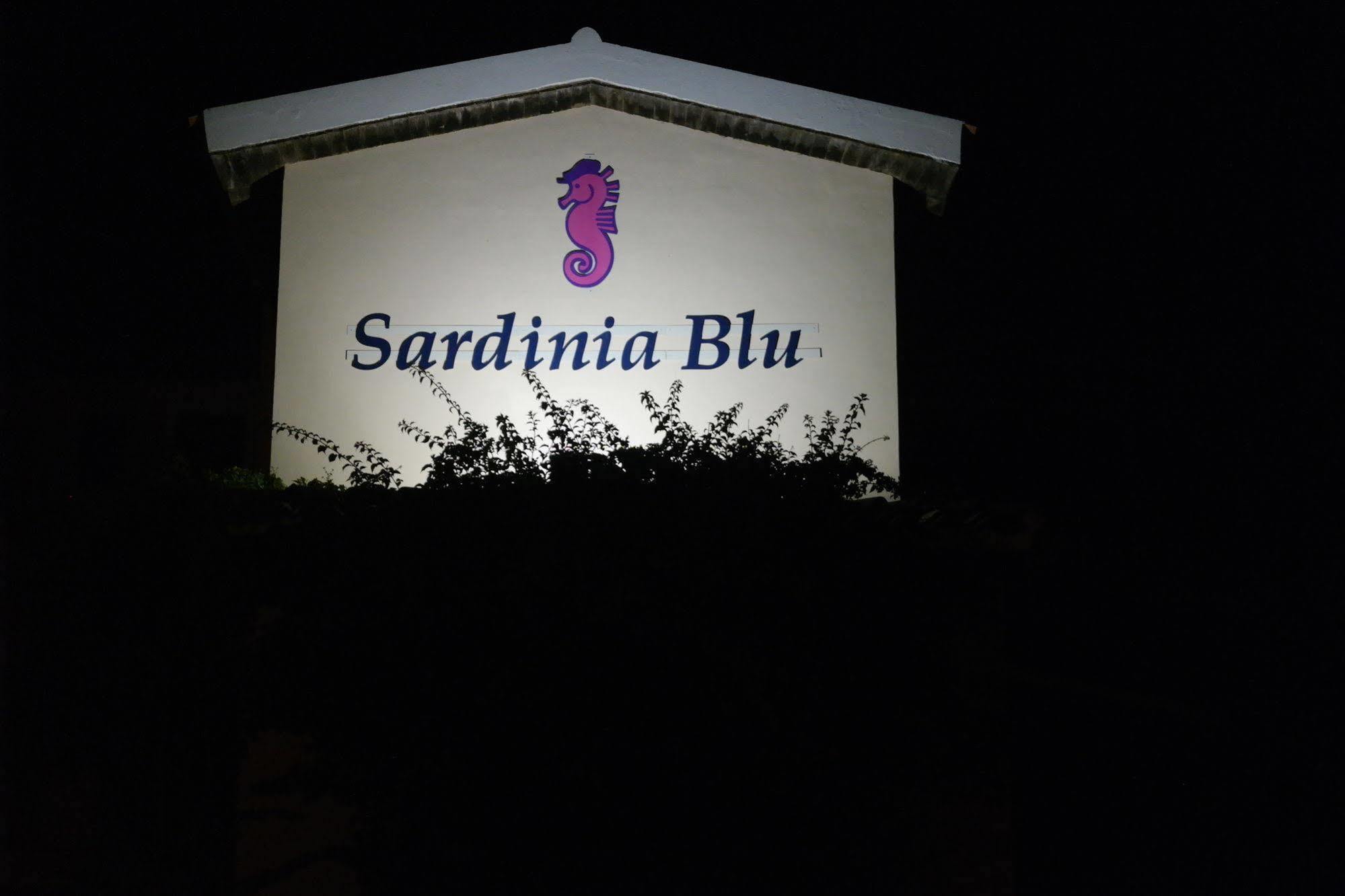 Sardinia Blu Residence Golfo Aranci Exteriör bild