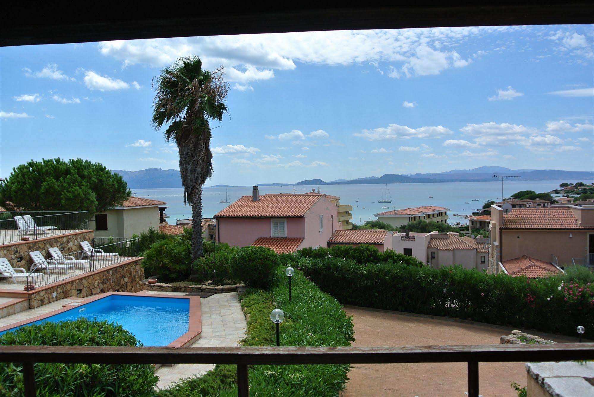 Sardinia Blu Residence Golfo Aranci Exteriör bild