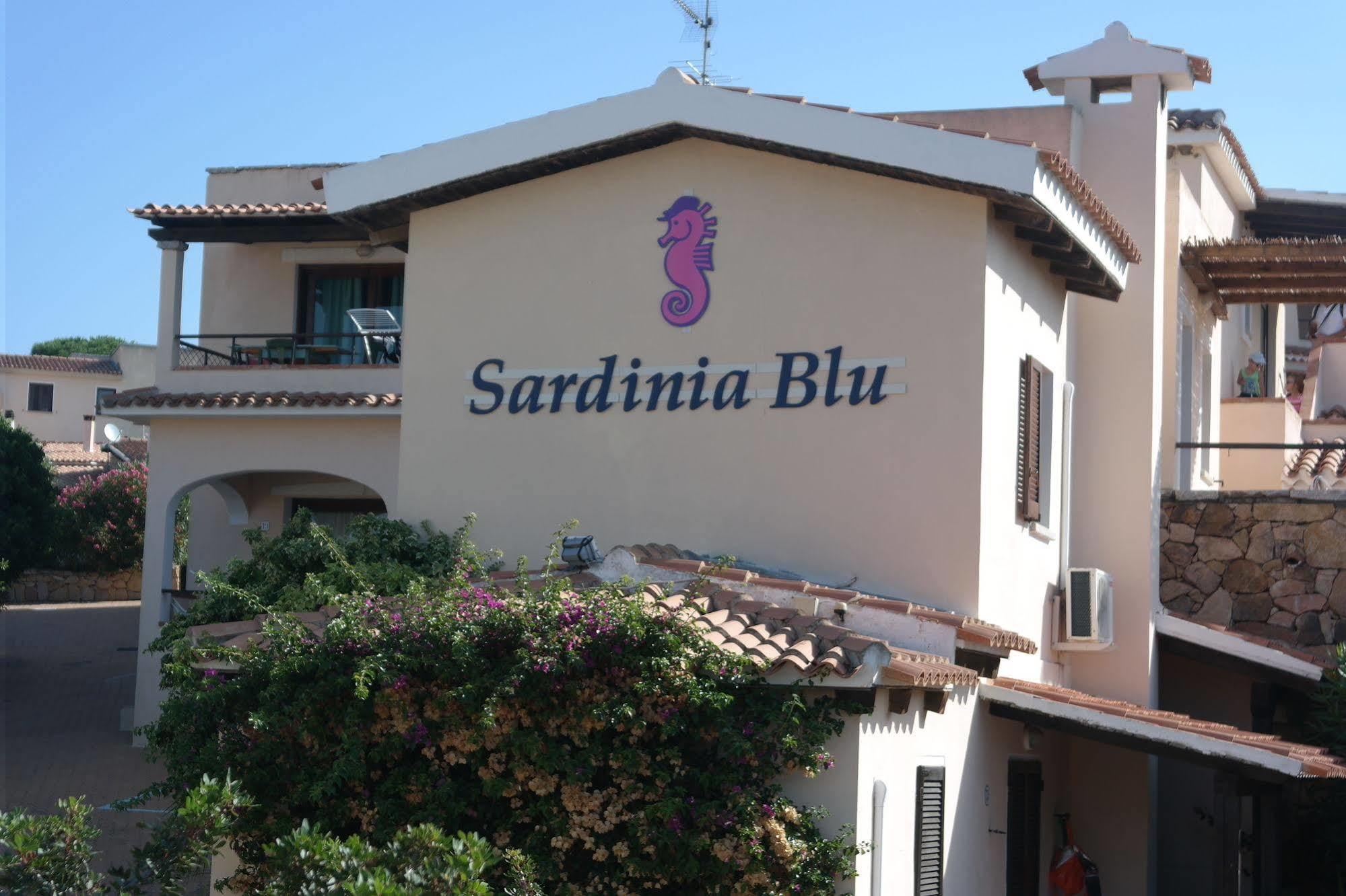 Sardinia Blu Residence Golfo Aranci Exteriör bild